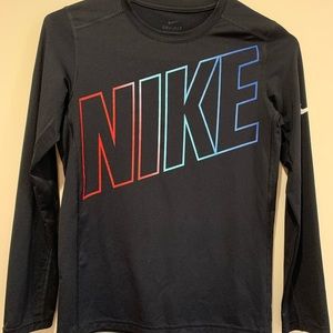 Nike dry fit long sleeve shirt